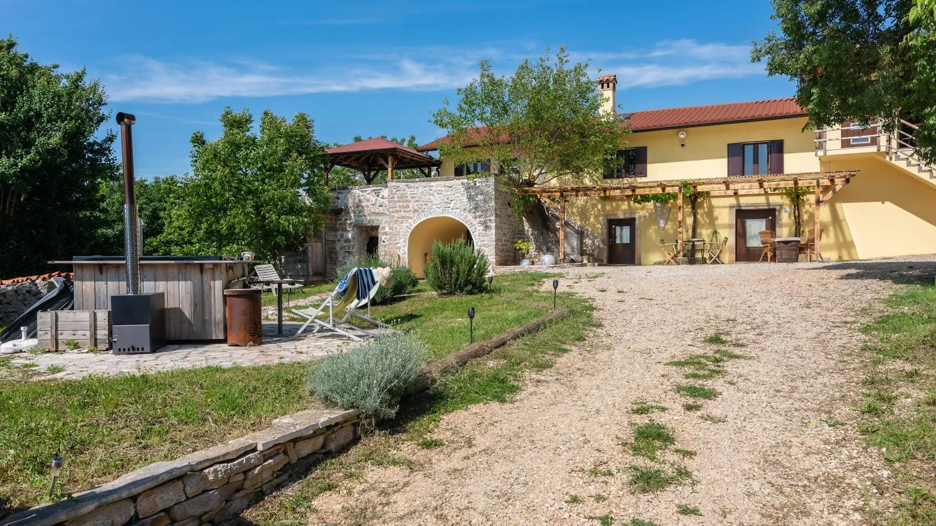 Gourmet Und Meer Apartments Pulici 0*,  Kroatië